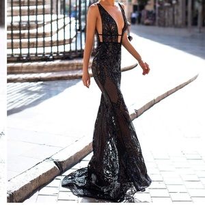 Alamour ELYSE - Black dress